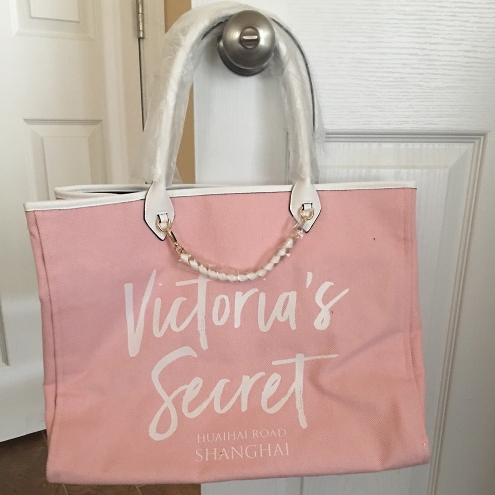 Victoria secret bag!